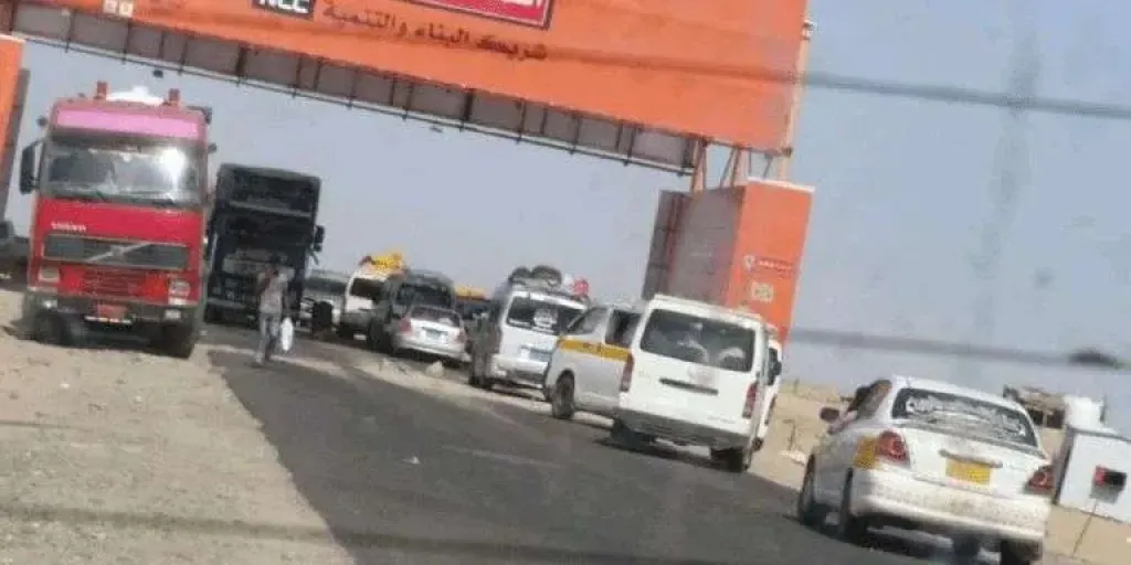 حصار خانق: كيف حولت مليشيات الانتقالي الطريق بين تعز وعدن إلى ”كابوس” للمسافرين؟